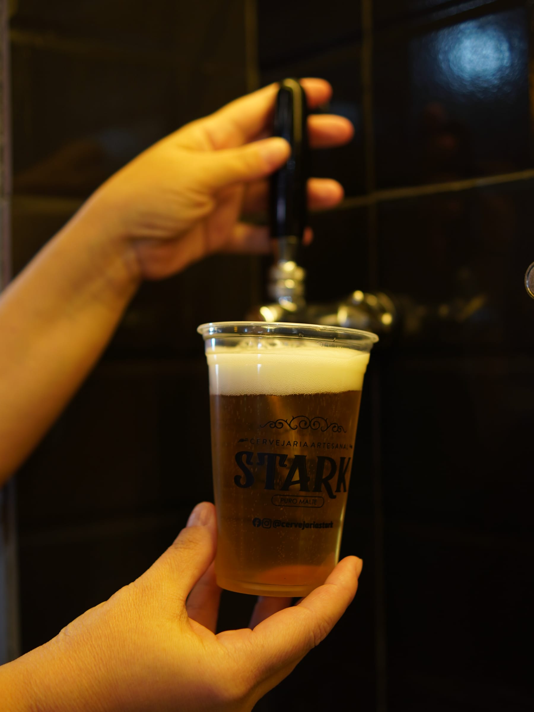 Chope Stark servido no Bar Stark